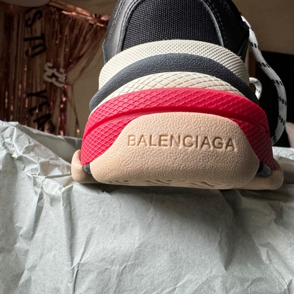 NEW TRIPLE S SNEAKERS BLACK RED 40 - Picture 6 of 11